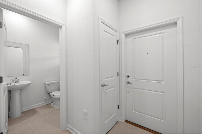 Building Photo - 6020 Zen Wy