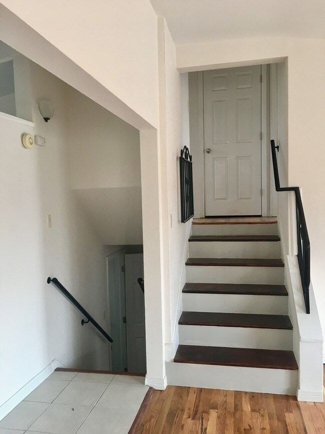 Building Photo - Beautiful Home in Ruby Hill