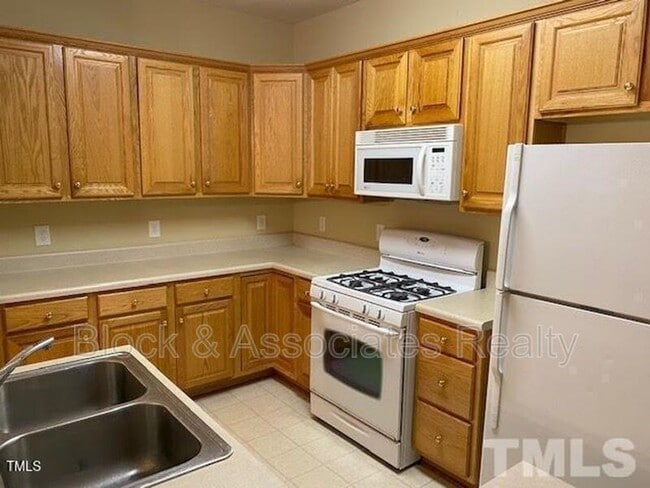 Building Photo - 4666 Pooh Corner Dr