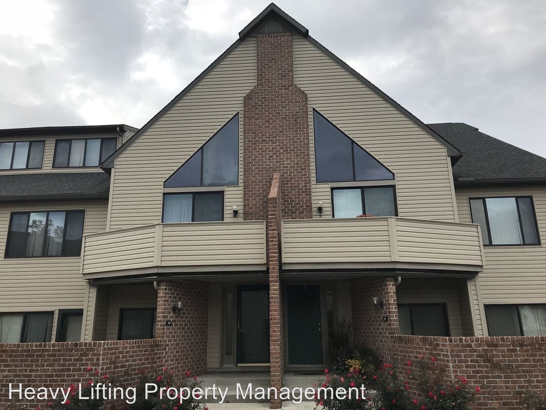 Foto principal - 614 Cherrington Dr