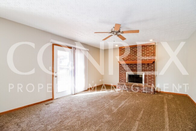 Foto del edificio - 6251 Holloway Dr