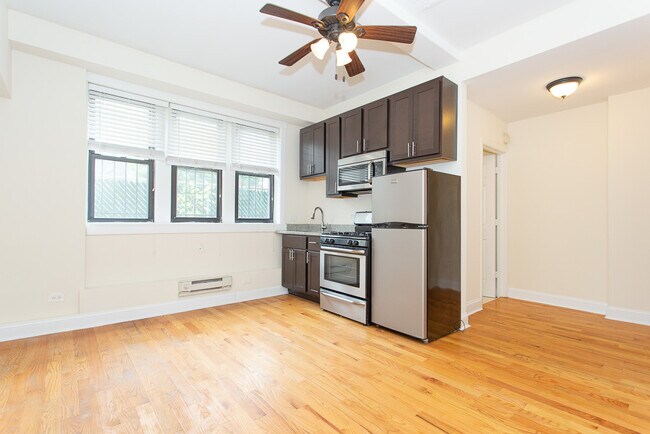 Foto del edificio - 4738 N Hermitage Ave