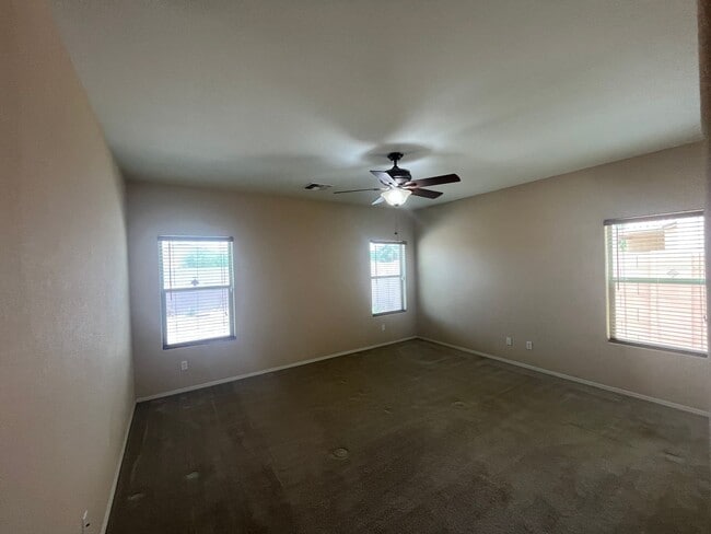 Building Photo - Spacious 3-Bedroom Home in Sought-After Jo...