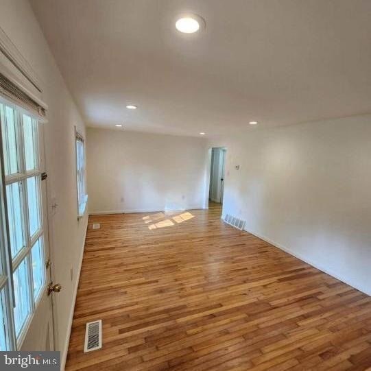 Building Photo - 1760 N Wales Rd