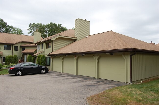 Building Photo - 307 Trailside Way