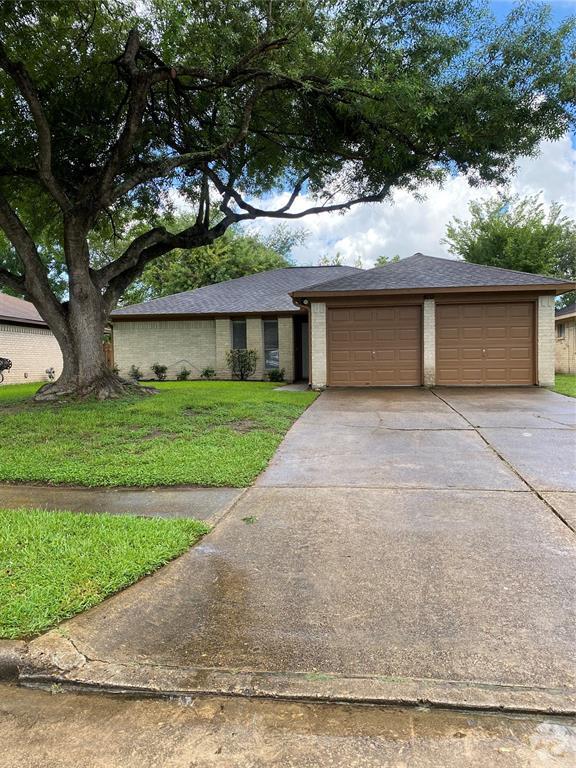 Building Photo - 410 Reseda Dr