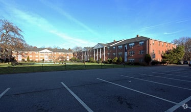 Building Photo - Old Colony Apartments