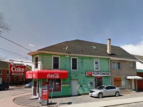 Building Photo - 406 Barrie St