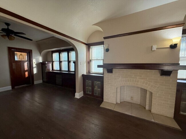 Foto del edificio - 2860 N 47th St