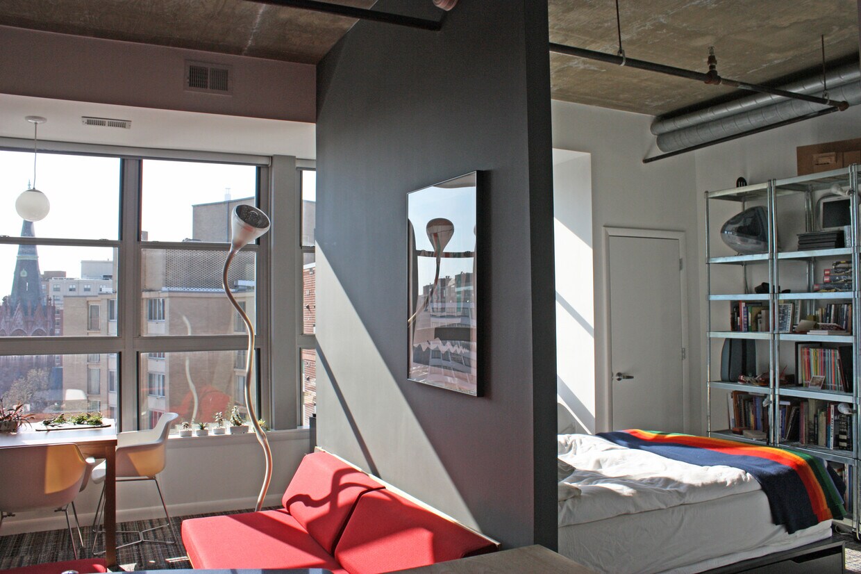 Primary Photo - 1300 N St NW