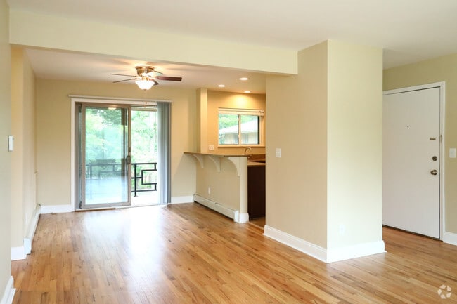 2HAB, 1BA - 790 ft², renovada - Wyndham Hill Apartments