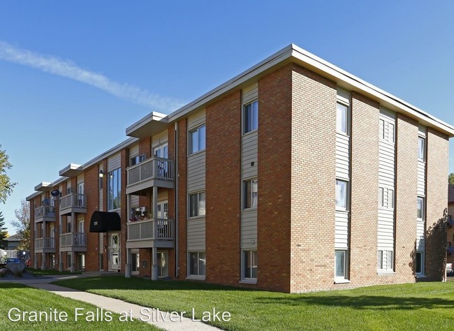 Building Photo - 2160 County Rd E