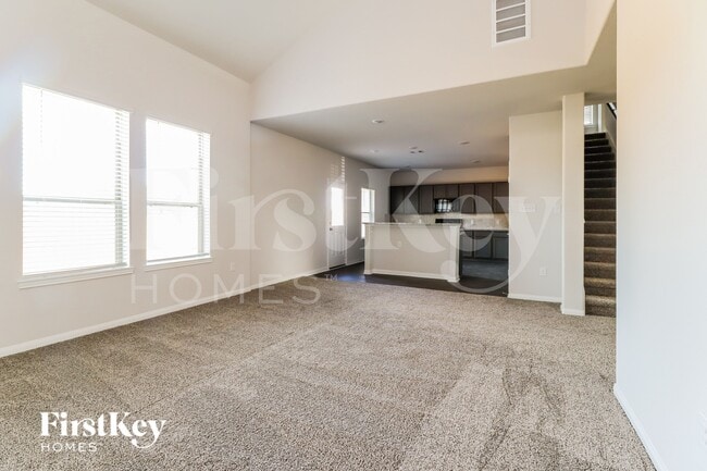 Building Photo - 14705 Country Club Dr