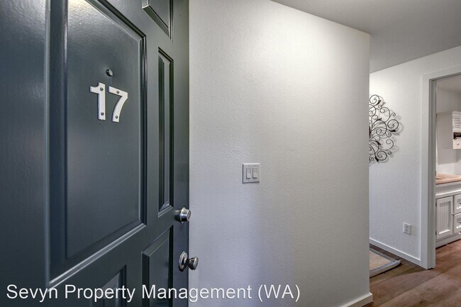 Building Photo - 1 br, 1 bath House - 12505 NE 116th St. #A17