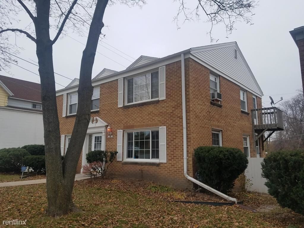 Primary Photo - 416 N 92nd St