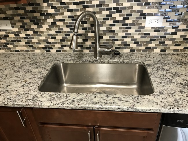 Undermount Stainless Sink + Pull Down Faucet - 9535 S Kedzie Ave