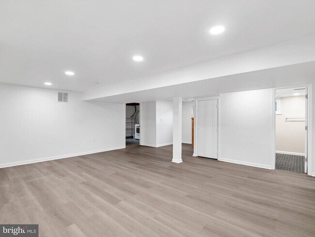 Foto del edificio - 6095 Wilson Blvd