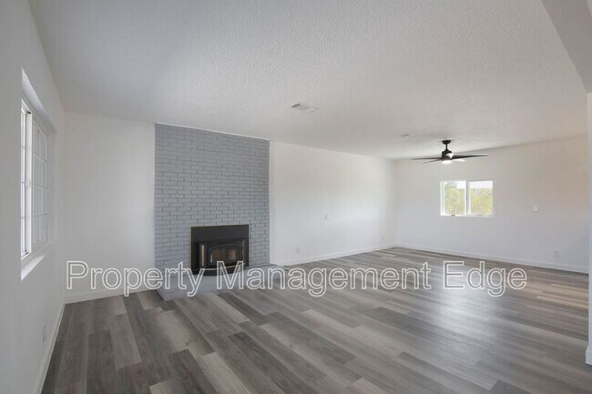 Building Photo - 28350 11th St