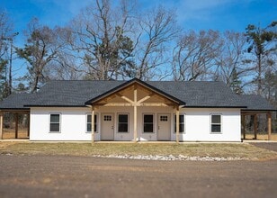 Building Photo - 112 Ted Gran Ln