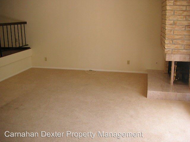 Building Photo - 5228 Lindley Ave