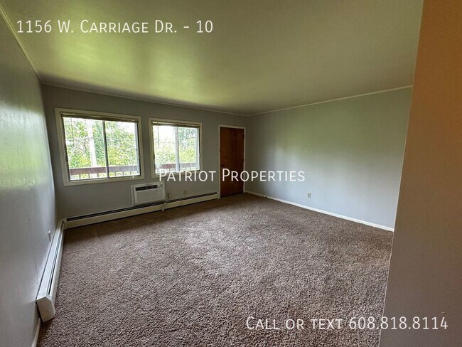Foto del edificio - 1 bedroom/ 1 bath apartment in Whitewater, WI
