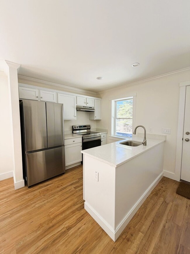 Building Photo - 17 Faulkner Pl