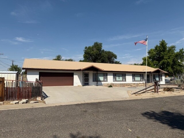 Foto principal - 502 S 12th St