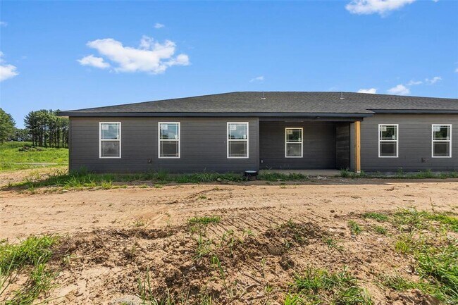 Foto del edificio - 128 Beechwood Ln