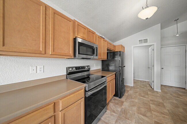 Foto del edificio - 6260 Roundup Butte St