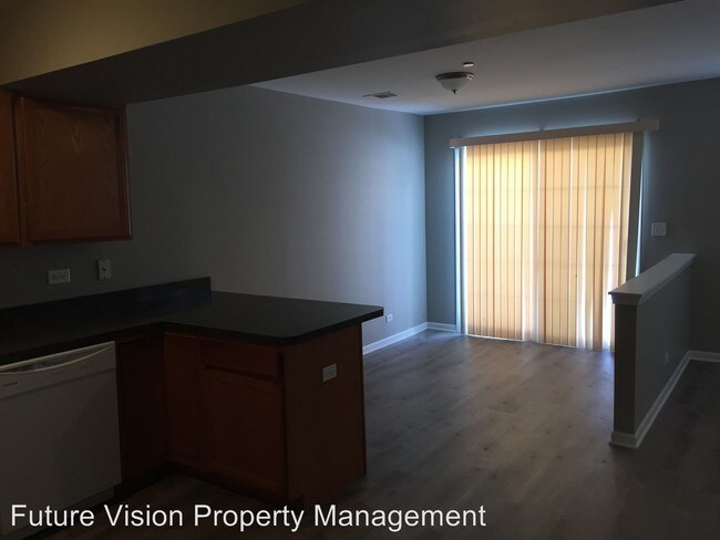 Building Photo - 3 br, 2.5 bath House - 905 Montgomery Rd #D