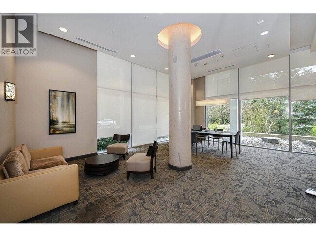 Photo du bâtiment - 3355 Binning Rd