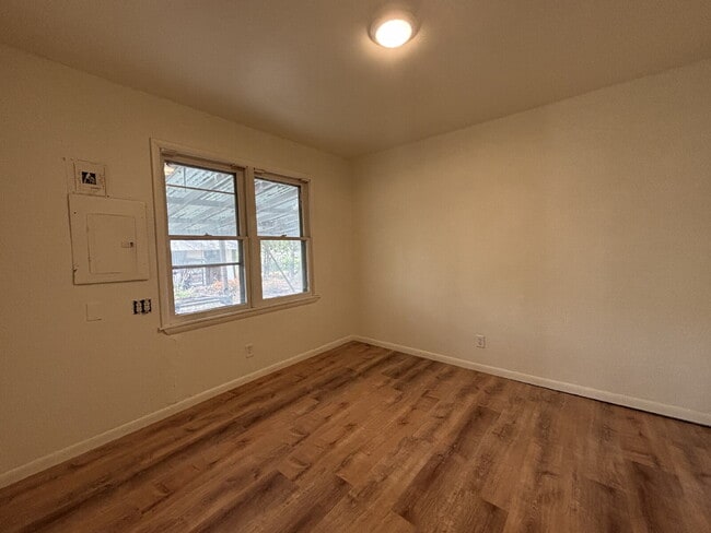 Building Photo - 312 N Atlanta St