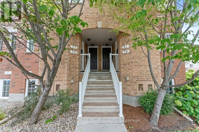 Building Photo - 77 Steele Park Private