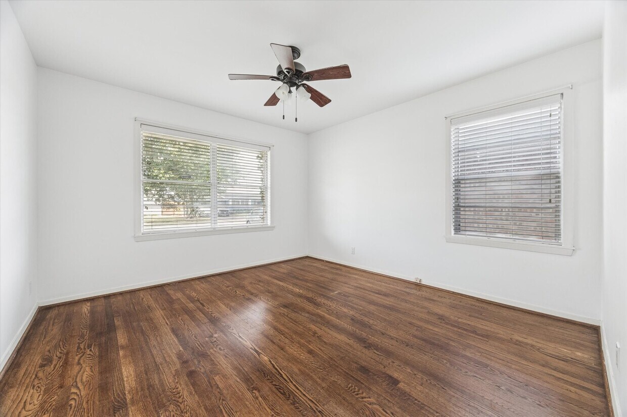 Building Photo - 4913 Nina Lee Ln