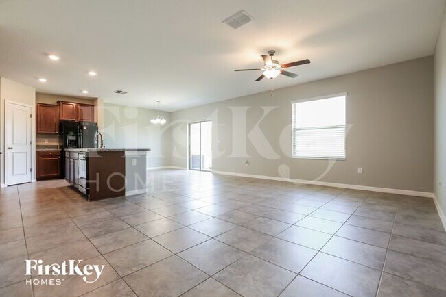 Foto del edificio - 4209 Unbridled Song Dr