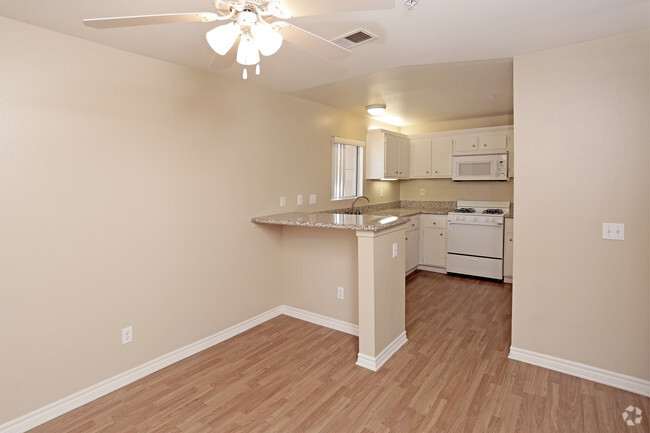 Dining Room - Eastridge Apartment Homes