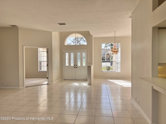 Foto del edificio - 9369 Ashley Dr