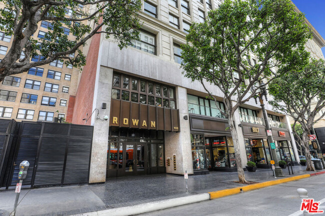 Foto del edificio - 460 S Spring St