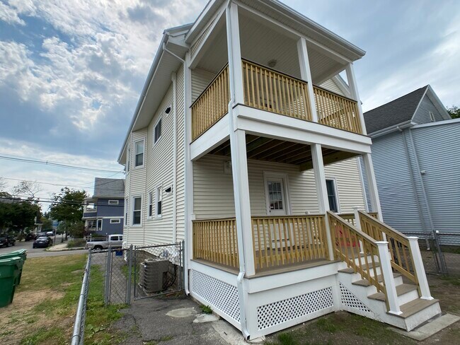 Foto del edificio - 107 Yale St