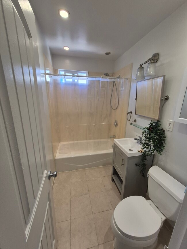 Foto del edificio - 4861 Lehrer Dr