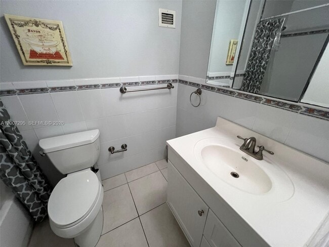 Building Photo - 3505 S Ocean Dr