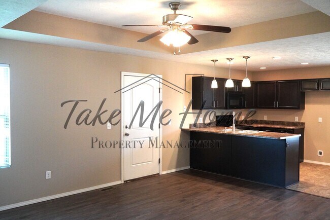 Building Photo - 3 Bedroom 2 bathroom home