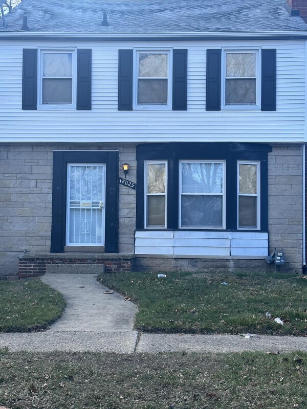 Primary Photo - 18025 Sorrento Ave