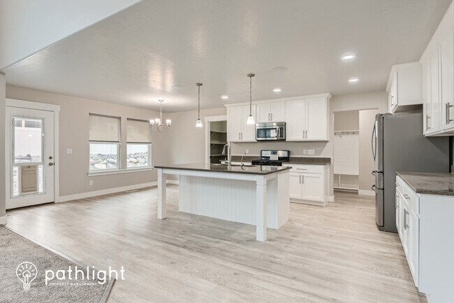 Building Photo - 4461 Breezy Meadow Dr
