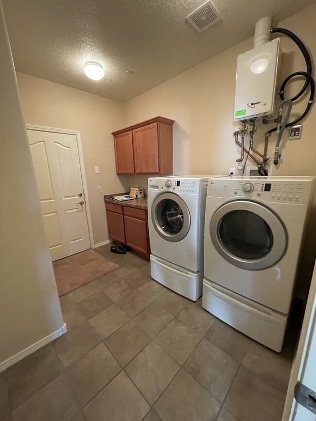 Front load washer and dryer - 601 Menaul Blvd NE