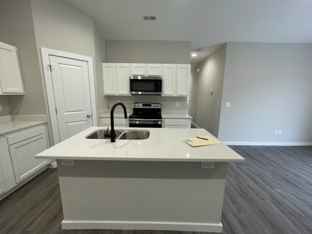 Foto del edificio - 13550-13552 Haskell Ct