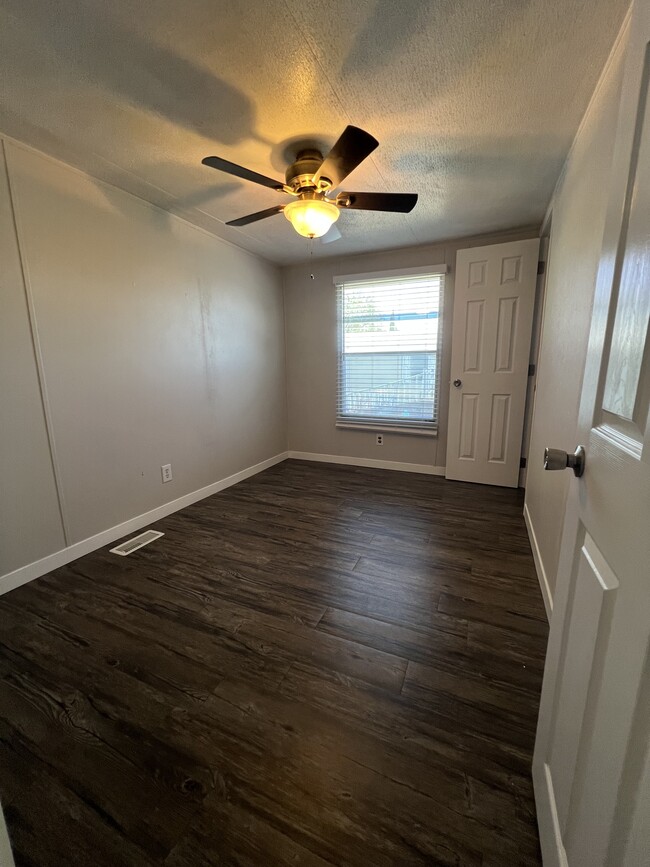 Foto del edificio - 49 Paradise Ave