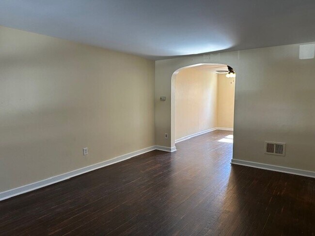Foto del edificio - 2437 Mercer St