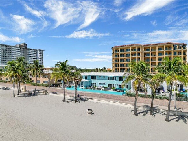 Foto del edificio - 3400 N Surf Rd
