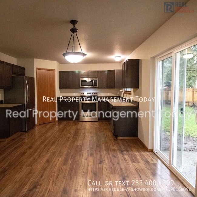 Building Photo - 8703 Foxglove Ct SE